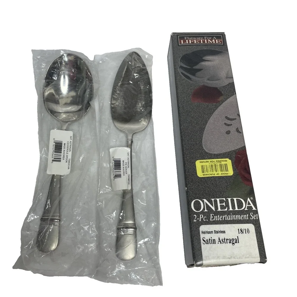 Oneida Satin Astragal 2 Piece Entertainment Set 1 Pie server & 1 Cesserole spoon